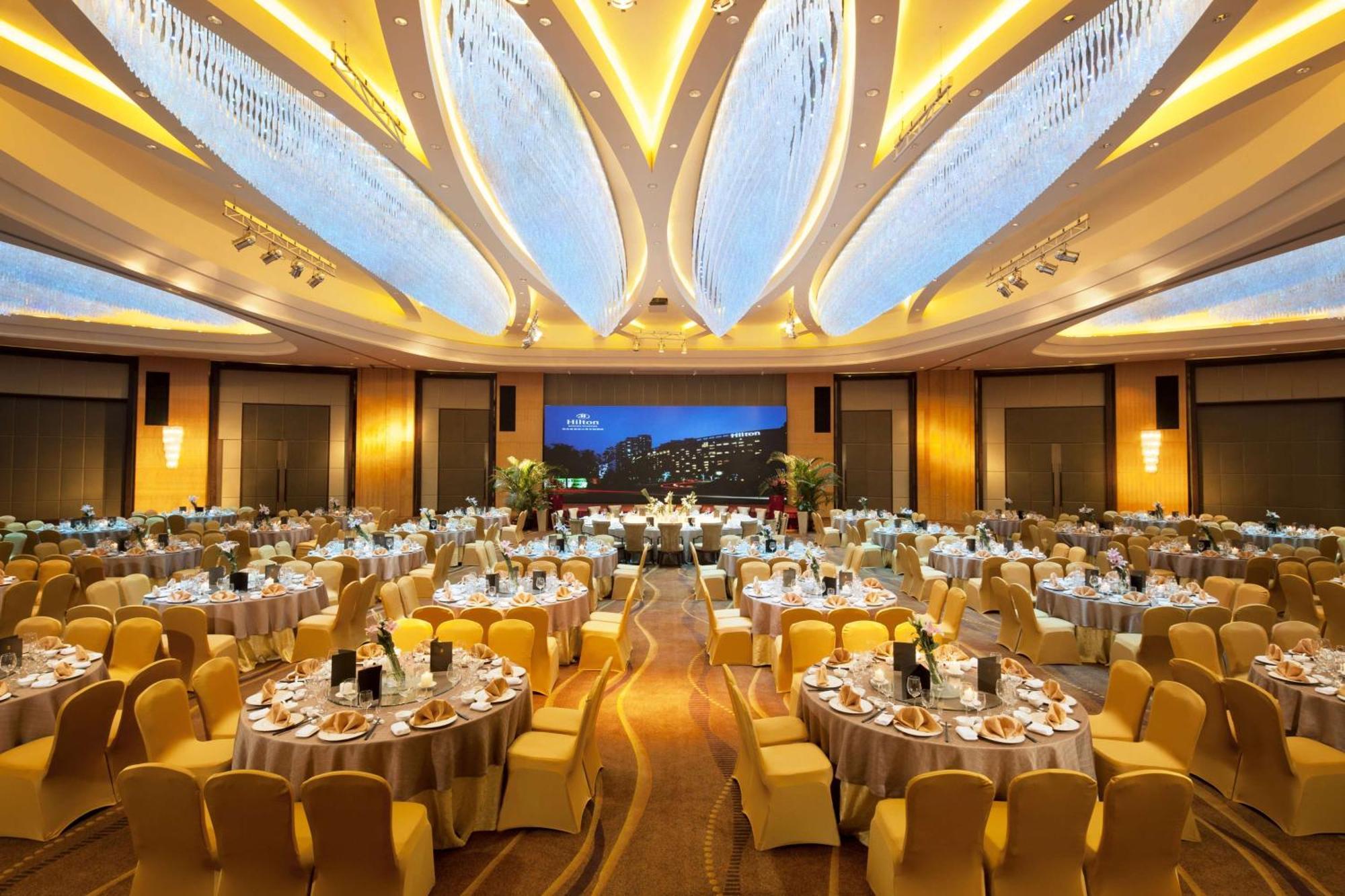 Hilton Nanjing Riverside Exterior photo